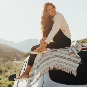 Albion Women’s Black Jetsetters Joggers Size XXL